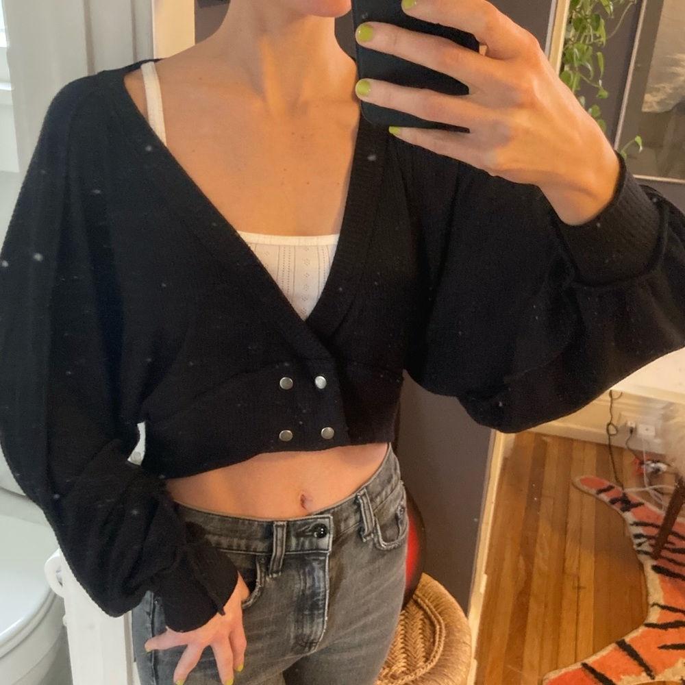 Free People Black V-Neck Crop Sweater Top Size XS